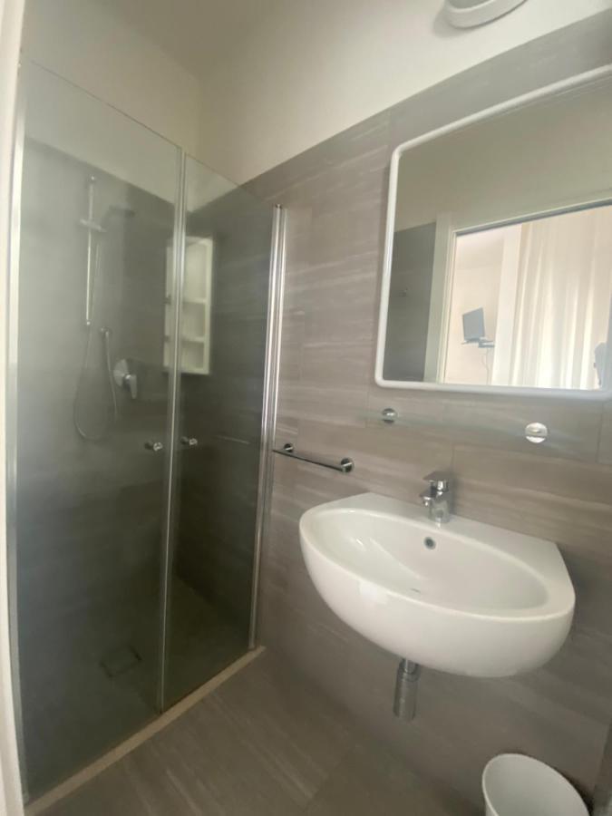 B&B Hotel Lucciola Cattolica Kültér fotó