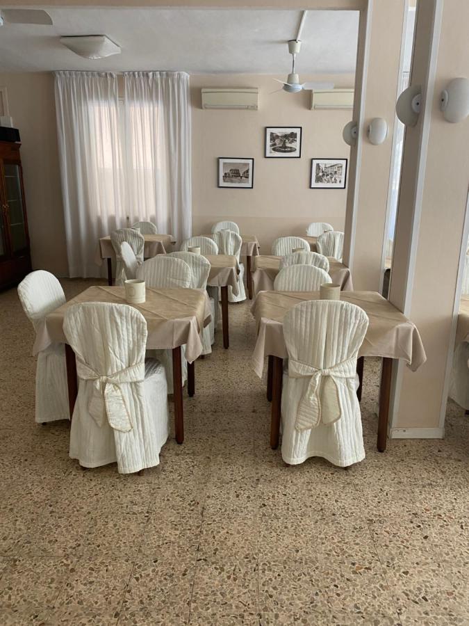 B&B Hotel Lucciola Cattolica Kültér fotó