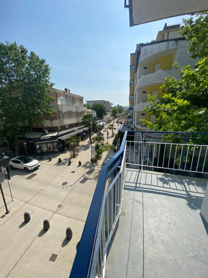 B&B Hotel Lucciola Cattolica Kültér fotó